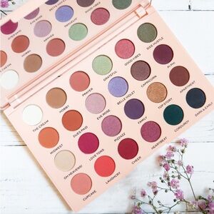 Makeup Revolution The Emily Edit “Wants” eyeshadow palette